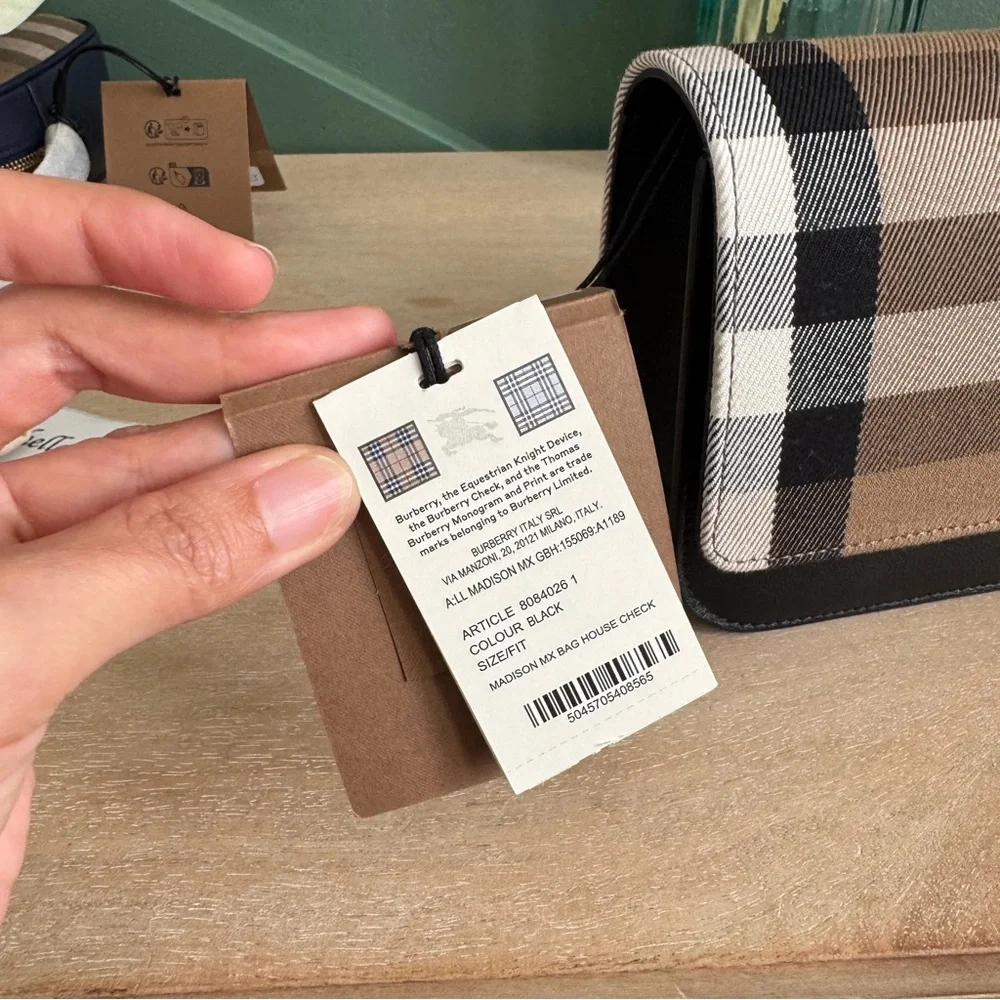 Burberry HOUSE CHECK BLACK CALFSKIN LEATHER MADISON FLAP CROSSBODY 8084026 NWT - Picture 6 of 11